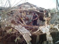 Окупанти зранку влучили у приватний будинок в Бахмуті. В ДСНС розкрили подробиці