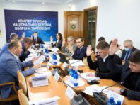 Комітет Ради підтримав продовження воєнного стану та мобілізації в Україні