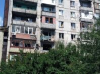 Росіяни обстріляли зупинку в Торецьку: багато жертв, у тому числі діти