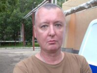 Хотів на фронт. У Криму затримали екс-ватажка бойовиків “ДНР” Гіркіна