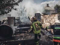 З’явилися фото наслідків сьогоднішнього обстрілу Бахмута