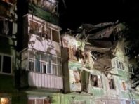 Окупанти вдарили по багатоповерхівці в Костянтинівці: люди опинилися під завалами (відео)