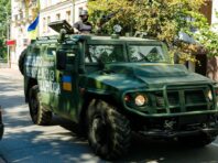 Синєгубов показав, як трофейна російська техніка патрулює Харків
