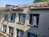 Окупанти вранці обстріляли Сумську область: зруйнована школа, пошкоджені будинки (фото)