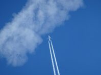 Росія знову продовжила заборону на польоти поблизу кордонів України