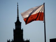 Польща запустила виплати постраждалим від війни українцям: хто та скільки може отримати