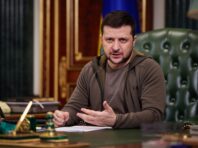 Герої за державу стоятимуть горою. Зеленський вручив премії “Національна легенда України”