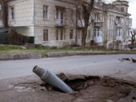 Росія вдень обстріляла Миколаїв: багато постраждалих, є загиблі