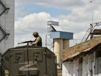 Біля штабу “Єдиної Росії” в Мелітополі прогримів вибух: що відомо