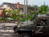 Грабували людей в Бучі. СБУ повідомила підозру 8 окупантам і назвала їх імена