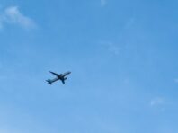 Росія продовжила заборону на перельоти поблизу кордонів України