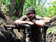 ЗСУ зі стрілецької зброї збили дрон та БПЛА росіян на мільйони рублів