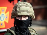 Українські розвідники знищили авто з окупантами у Донецькій області (відео)