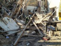 Обстріл центра Слов’янська: рятувальники відшукали тіло загиблої (фото)