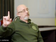 Резніков зустрівся з Столтенбергом на авіабазі Рамштайн: перші подробиці