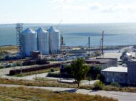Російські окупанти вранці вдарили по Очакову: знищено елеватор з тоннами зерна
