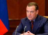 Медведєв назвав мету “референдуму” на Донбасі: означатиме напад на Росію