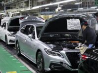 Toyota офіційно оголосила про припинення виробництва автомобілів в Росії