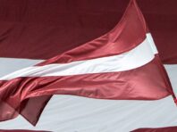Латвія придбає ЗСУ дрони та позашляховики на кошти, які збирала на “Байрактари”