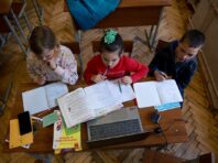 У Мінреінтеграції закликали українців в окупації не пускати дітей до шкіл
