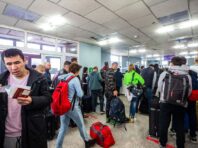 “Космічні” черги. Куди росіяни тікають від мобілізації та що відбувається на кордонах