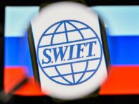 ЄС розглядає можливість відключити “Газпромбанк” від SWIFT, – Bloomberg