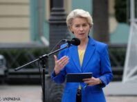 Голова Єврокомісії закликала виконати прохання України про постачання танків