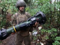 “Стугна”, NLAW та Javelin. Чим українські війська знищують російські танки