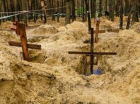 Масове поховання не єдине. В Ізюмському районі виявили чотири таких місця