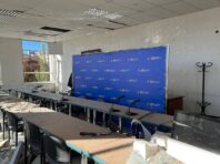 Під час обстрілів Києва постраждала будівля Міносвіти: фото наслідків