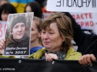 “Всіх на всіх”. У Києві пройшла акція із закликом звільнити полонених (фото)