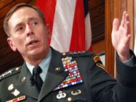 Ексглава ЦРУ розповів, якою буде відповідь США на ядерний удар РФ по Україні