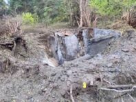 Окупанти випустили по Запоріжжю чотири ракети С-300 (фото наслідків)