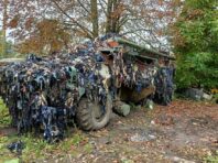 В Чернігівській області виявили схрон з броньованою технікою та боєприпасами (фото)