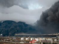 У Бериславі сталися вибухи у будівлі поліції, де знаходилися окупанти (відео)