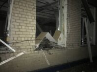 Окупанти випустили 10 ракет С-300 по Запоріжжю: в ОВА показали наслідки обстрілу
