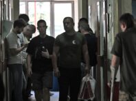 У Міноборони пояснили, як стати на облік за кордоном і що буде за відмову