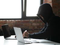 Українські хакери атакували декілька російських компаній, які підтримують війну