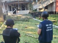 Росіяни обстріляли авіабомбами Харківську область: загинула жінка
