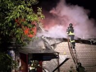 Під Києвом через атаку дронів сталася пожежа