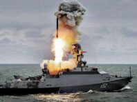 РФ тримає у Чорному морі ракетоносії: який можливий залп “Калібрів”