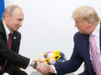 Трамп готовий віддати Путіну українські території, – Politico