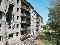 Росіяни обстріляли КАБам Мирноград, загинула дитина, більше десятка постраждалих