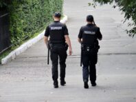 В поліції відреагували на затримання чоловіка ТЦК у Києві