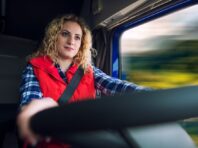 В Україні жінок безкоштовно навчатимуть на водіїв міських автобусів