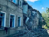 Окупанти вдарили зі “Смерча” по Краматорську: під завалами людина