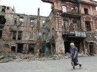 В окупованому Маріуполі планують розміщувати “біженців” з Курської області