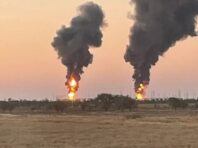 Росіяни досі не можуть загасити пожежу на атакованій ГУР нафтобазі у Ростовській області