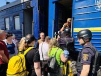 Влада закликає евакуюватися: у Мирнограді закрили два мікрорайони та шукають 500 дітей