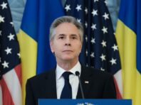 Байден не виключає надання дозволу Україні бити американською зброєю по РФ, – Блінкен